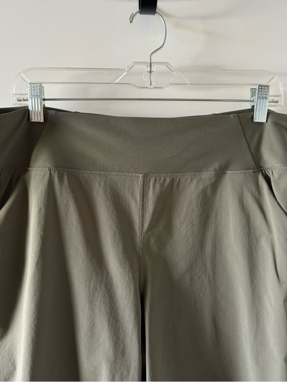 Prana shorts - Picture 2 of 10